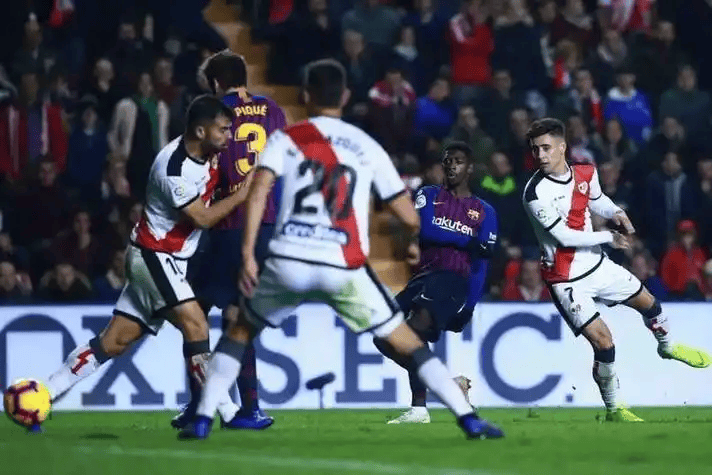 西甲欧战卡位战!贝蒂斯残阵守主场,比利亚雷亚尔客场不败金身能否延续?