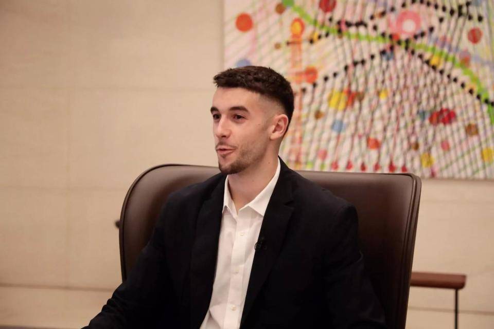 霍安:巴萨的影响力没有一家俱乐部能比,希望能在这效力多年